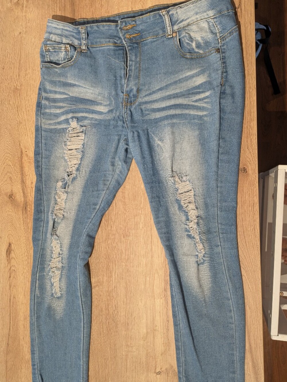 Blue Republic JUNIORS Light Blue Distressed Jeans Size 15 Frayed Stretch Faded